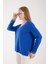 Kadın Saks Mavisi Kontrast Biyeli ve Yan Yırtmaçlı V Yaka Triko Bluz 3