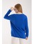 Kadın Saks Mavisi Kontrast Biyeli ve Yan Yırtmaçlı V Yaka Triko Bluz 4