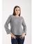 Kadın Gri Reglan Kol ve Tek Düğmeli Manşetler Bisiklet Yaka Simli Triko Kazak 1