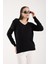 Kadın Siyah Simli Kumaş Detaylı V Yaka Triko Bluz 1