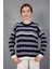 Kadın Laci-Gri Çizgili Şönil Kadife Bisiklet Yaka Omuzda Düğme Detaylı Triko Kazak 3