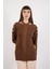 Kadın Kahve Omuzları Kesik Detaylı Reglan Kollu Simli Triko Kazak 4