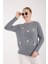 Kadın Gri Sakal Iplik Önü Aksesuarlı Bisiklet Yaka Triko Kazak 1
