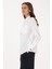 Kadın Beyaz Gömlek Desenli 50308971-VR013 3