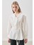 Nakışlı Geniş Yaka Gömlek Ekru 3