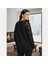 Siyah Dantel Detaylı Sweatshirt – Şık ve Rahat Günlük Kadın Üst – Yumuşak Kumaş 3