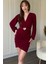 Balon Uzun Kollu Aksesuar Detaylı Kemerli Mini V Yaka Bordo Elbise 4