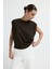 Omuzu Taşlı Bluz Kahve 11545834000 4