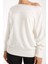 Kadın Beyaz Kayık Yaka Triko Bluz 5