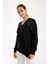 Kadın Siyah Omuzları Taş Detaylı V Yaka Triko Bluz 4