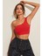 Kadın Kırmızı Tek Omuz Crop Büstiyer – Modern ve Şık Tasarım 4