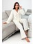 Kadın Beyaz Önden Bağlamalı Kolu ve Paçası Fırfır Detaylı Uzun Kollu Pijama Takımı – Rahat, Şık ve 4 Mevsim Kullanım 4