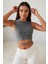 Kadın Gri Çapraz Bağlamalı Crop Top Büstiyer – Modern ve Şık Tasarım 2