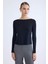 Kayık Yaka Uzun Kol Bluz 1
