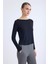 Kayık Yaka Uzun Kol Bluz 4