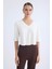 V Yaka Kısa Kol Bluz 1