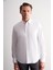 Beyaz Düğmeli Yaka Örme Uzun Kol Performans Ürün Slim Fit %100 Pamuk Gömlek 1004255271 1