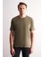 Haki Bisiklet Yaka Kısa Kol Slim Fit Pamuklu Basic Tişört 1011255106 1