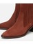 01BOH313130A440 KADIN Süet Deri Taba Sivri Burunlu Lastik Detaylı Topuklu Bot 3