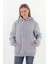 Unisex Nakışlı Gri Renk Kapüşonlu Sweatshirt (Nakış Gri Renk) Kapüşonlu sweatshirt kesimleri Unisex olarak belirlenmiştir. Hem Erkek hem de Kadın için dizayn edilmiştir. 1