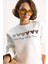 Kadın Beyaz Kalp Baskılı Sweatshirt 4