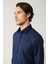 Erkek Lacivert %100 Pamuk Klasik Yaka Saten Slim Fit Gömlek B002002 2