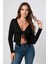 Kadın Siyah Uzun Kollu Önden Bağlama Detaylı Crop Top Bluz – Şık, Rahat ve Kolay Kombinlenebilir 1