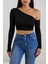 Kadın Siyah Tek Omuz Detaylı Uzun Kol Crop Top Bluz – Şık, Rahat ve Kolay Kombinlenebilir 2
