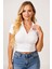 Kadın Beyaz Yarım Fermuarlı ve Kısa Kollu Crop Top Bluz – Şık, Rahat ve Kolay Kombinlenebilir 4