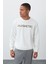 Ekru Yazı Nakışlı O Yaka Rahat Form İçi Polarlı Erkek Sweatshirt - 88020 14