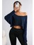 Siyah - Lacivert 2 Li Kadın Düşük Omuz Kayık Yaka Oversize Uzun Kollu Crop T-Shirt 3
