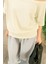 Kırık Beyaz Kadın Düşük Omuz Kayık Yaka Oversize T-Shirt 3