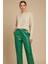 Deri Görünümlü Yeşil Jogger Pantolon 2