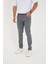 Erkek Likralı Denim Dar Paça Günlük Pantolon Esnek Kumaş ile Şık Tasarım 5