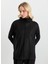 Degaje Yaka Düz Siyah Kadın Bluz 25KSL8220 2