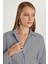 Kadın Slim Fit Dar Kesim Uzun Kollu Pamuklu Vücuda Oturan Dokulu Açık Lacivert Basic Gömlek 2