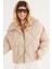 Kadın Oversize Geniş Kesim Şişme Dik Yaka Bej Mont 5