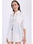 Kadın Oversize Geniş Kesim %100 Pamuk Müslin Kumaş Uzun Kollu Cepli Dokulu Beyaz Gömlek 2
