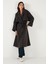 Oversize Fit Kruvaze Yaka Düğmeli Kemerli Uzun Trençkot Bayan Trençkot 6839476 2