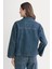 V Yaka Yama Cep Detaylı Oversize Denim Üst - Yıkamalı Kot Üst 5