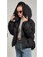 Kadın Yandan Cepli Kapüşonlu Kısa Şişme Mont 3
