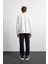 Beyaz Regular Fit Bisiklet Yaka Sweatshirt 4