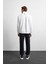 Beyaz Regular Fit Dik Yaka Fermuarlı Sweatshirt 6