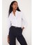 Kadın Slim Fit Dar Kesim Vücuda Oturan Uzun Kollu Gizli Düğme Detaylı Beyaz Basic Gömlek 1