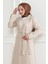 Kadın Kaşe Kaban – Uzun Boy Kruvaze Yaka, Kuşaklı Tesettür Kışlık Kaban, Astarlı Şık Yünlü Dokuma Oversize Rahat Kalıp, Cepli Modern Kaşe Mont Modeli - Bej 4