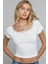 Kadın Beyaz Göğsü ve Kolları Dantelli Fiyonklu Kısa Kol Crop Top Bluz 1
