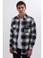 Erkek Slim Fit Dar Kesim Çift Cepli Kapaklı Spor Yaka Kareli Oduncu Gömlek 5