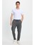 Erkek Regular Fit Klasik Kesim Beli Lastikli Bağcıklı Koyu Gri Jogger Pantolon 2
