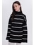 Kadın Oversize Geniş Kesim Yarım Balıkçı Yaka Çizgili Siyah Kazak 4