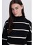 Kadın Oversize Geniş Kesim Yarım Balıkçı Yaka Çizgili Siyah Kazak 5
